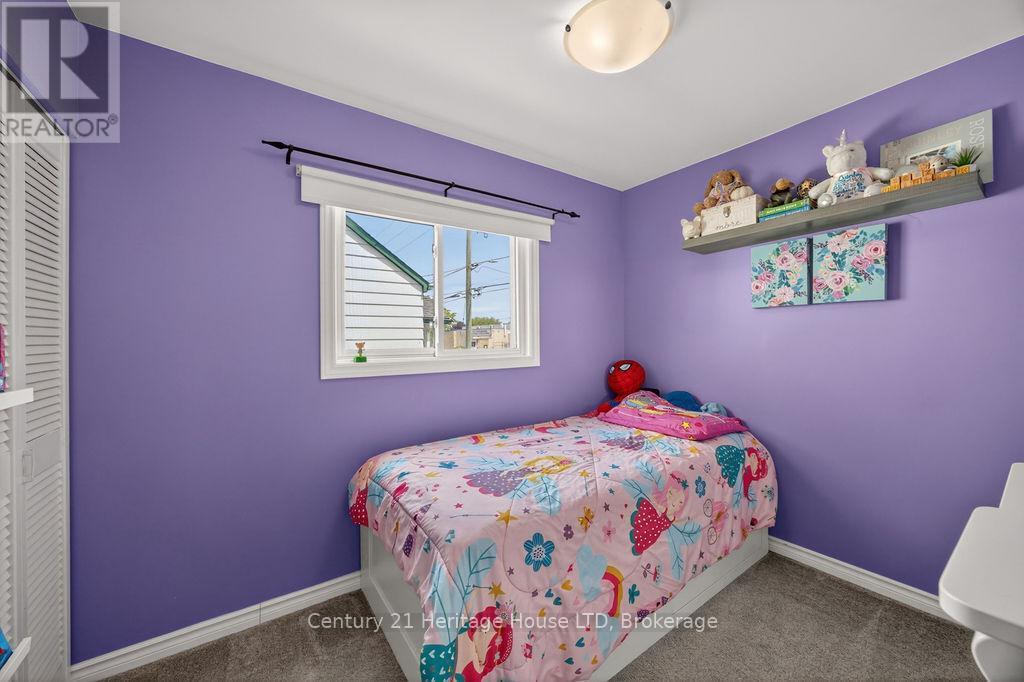211 GRANTHAM AVENUE - 14
