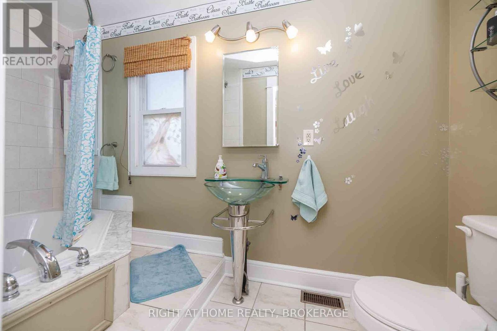 4367 HOMEWOOD AVENUE - 17
