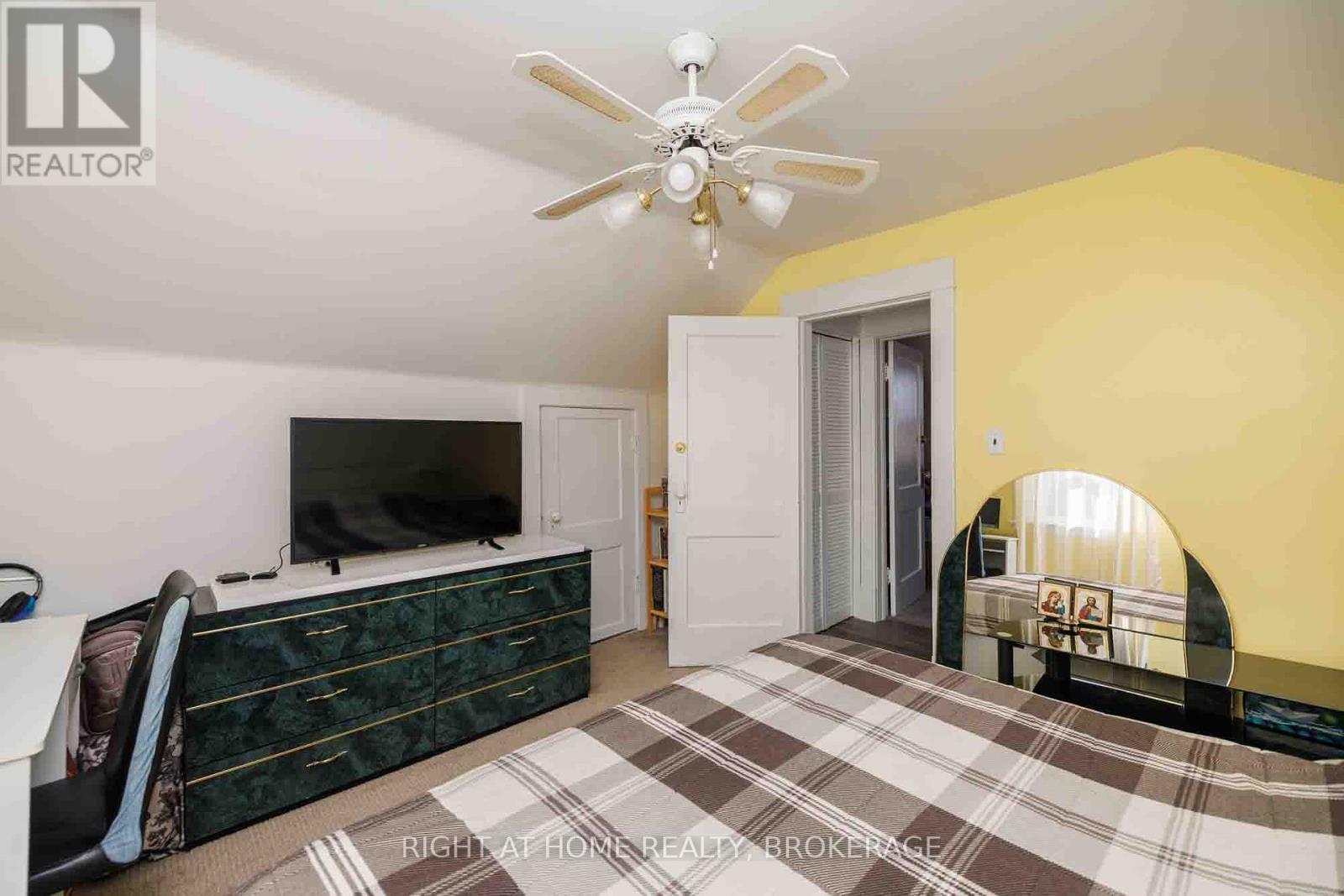 4367 HOMEWOOD AVENUE - 26