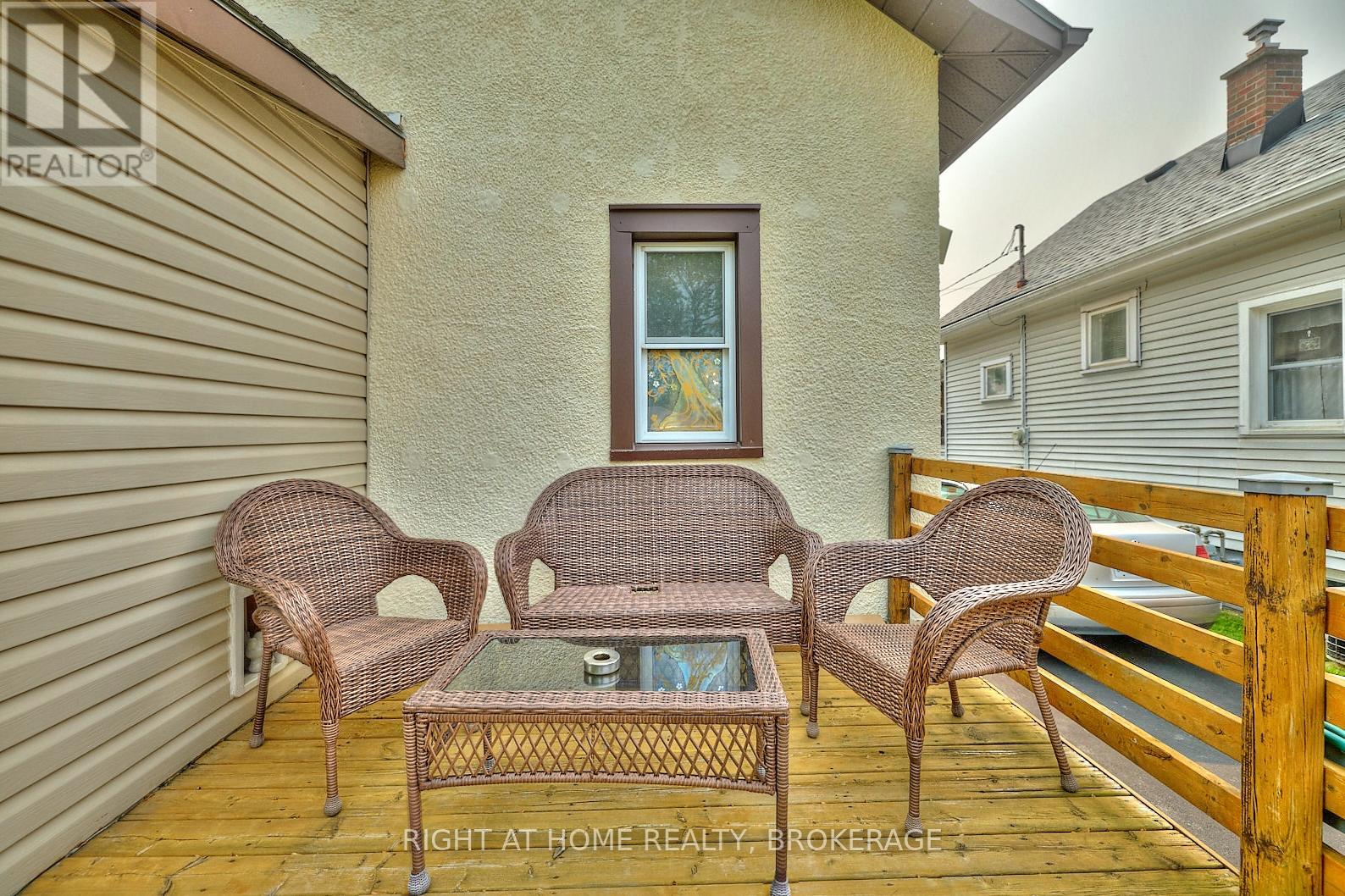 4367 HOMEWOOD AVENUE - 32