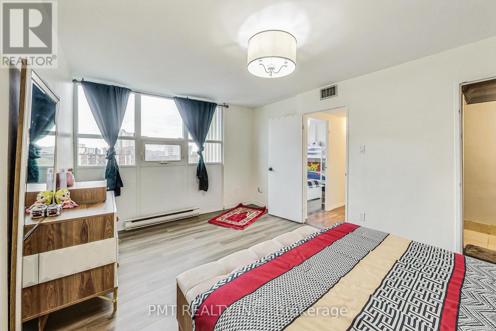 #1105 2323 CONFEDERATION PARKWAY - 17