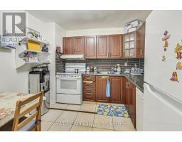 1105 - 2323 Confederation Parkway, Mississauga, ON L5B1R6 Photo 10