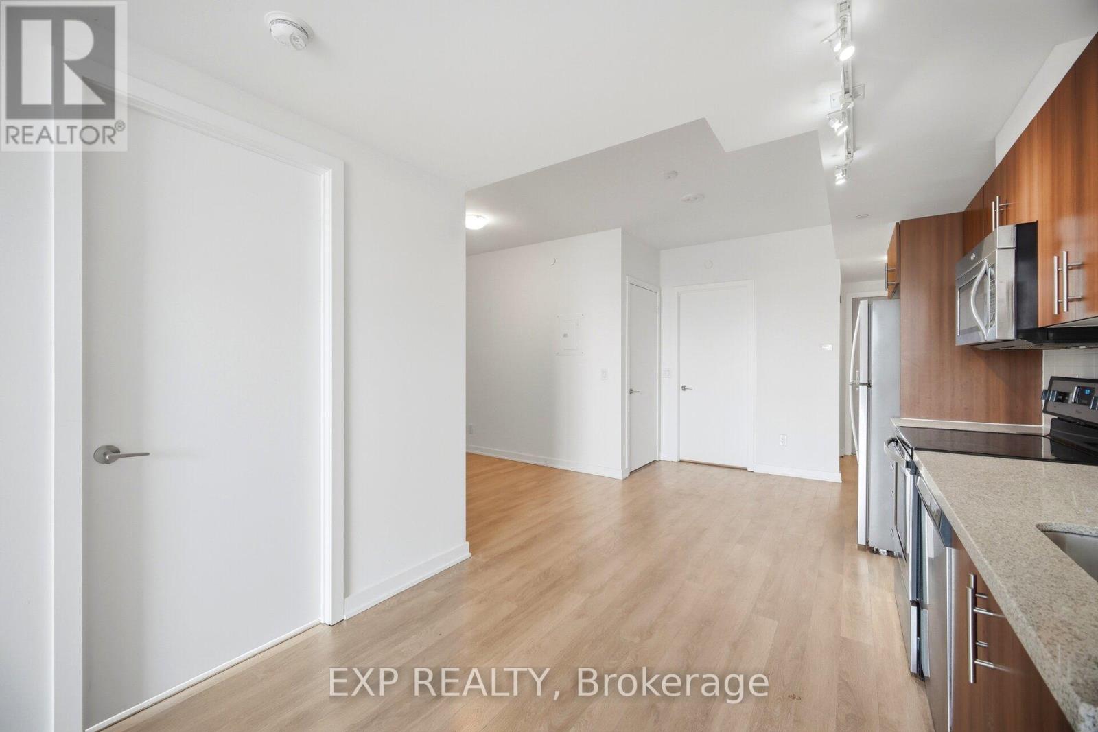 #306 16 MCADAM AVENUE - 12