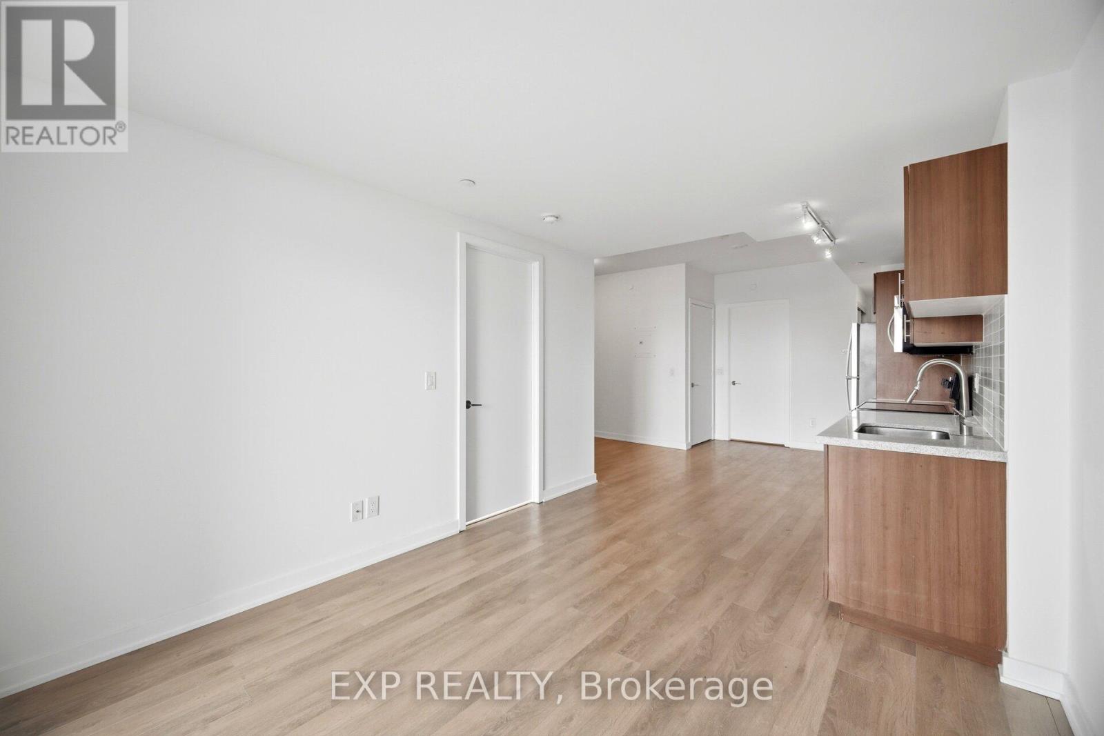 #306 16 MCADAM AVENUE - 18