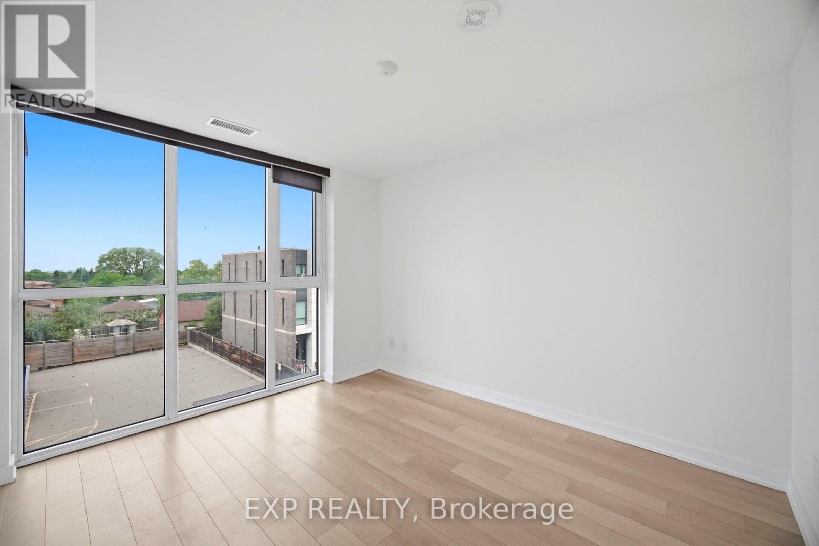#306 16 MCADAM AVENUE - 23