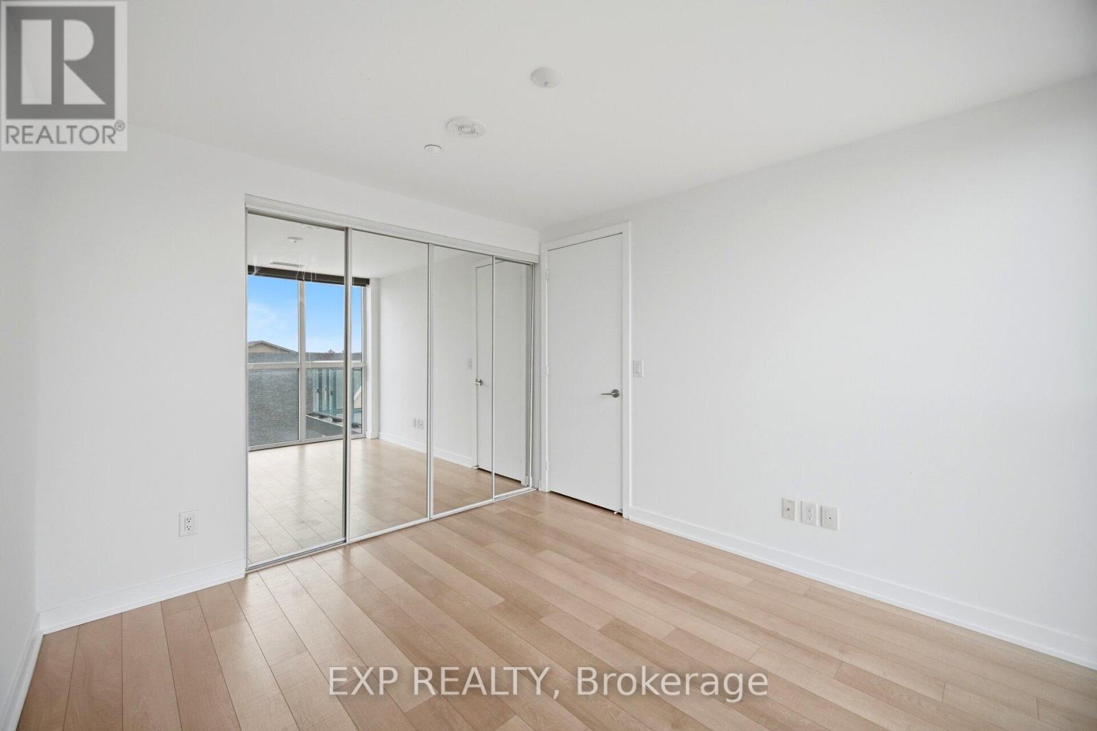 #306 16 MCADAM AVENUE - 25