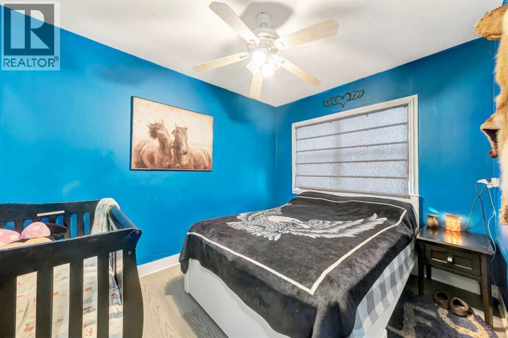 202 1 Street E - 11