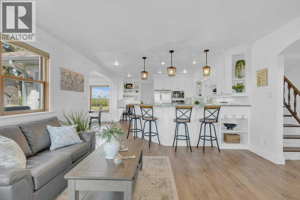 430044 Highway 20 - 12