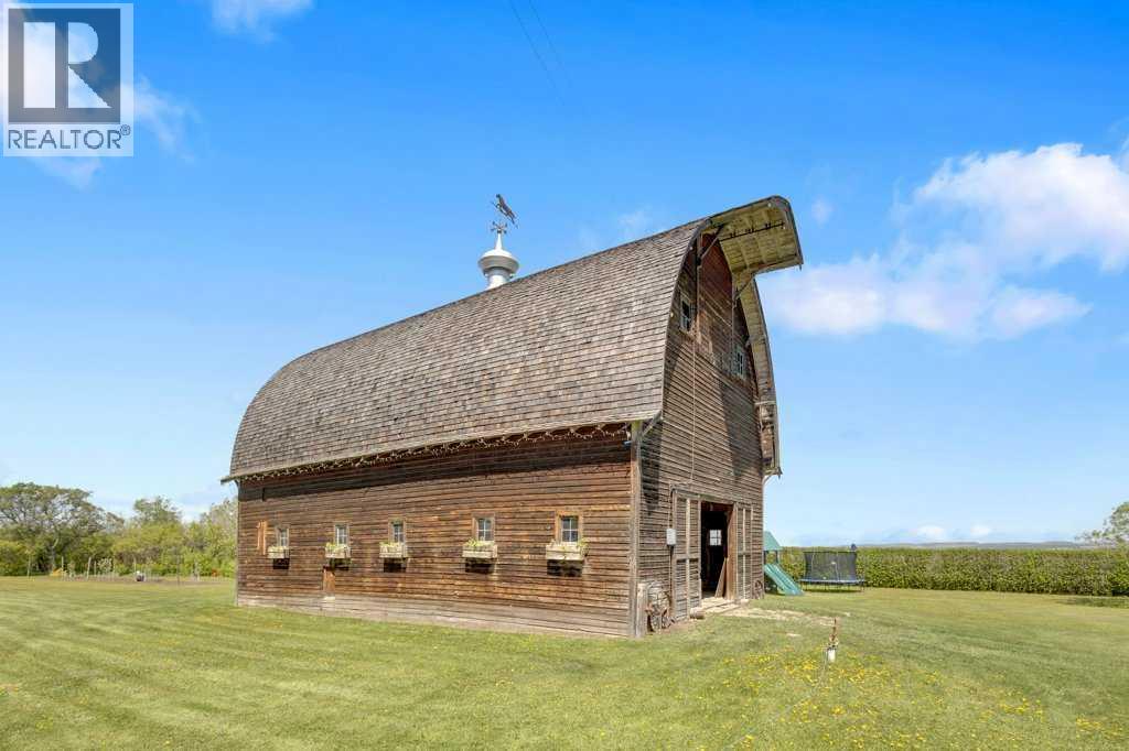 430044 Highway 20 - 39