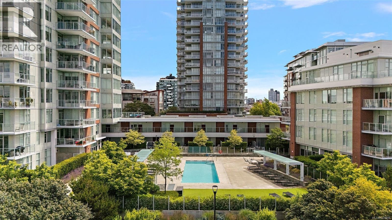 #103 70 Saghalie Rd - 29