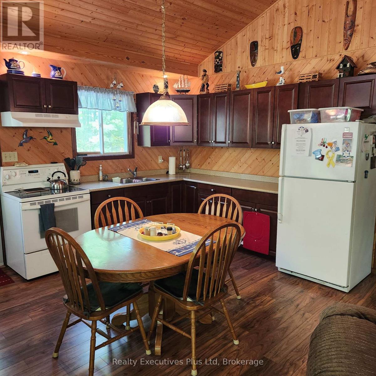 12 WAAGOSH MIIKANS LANE - Image 6