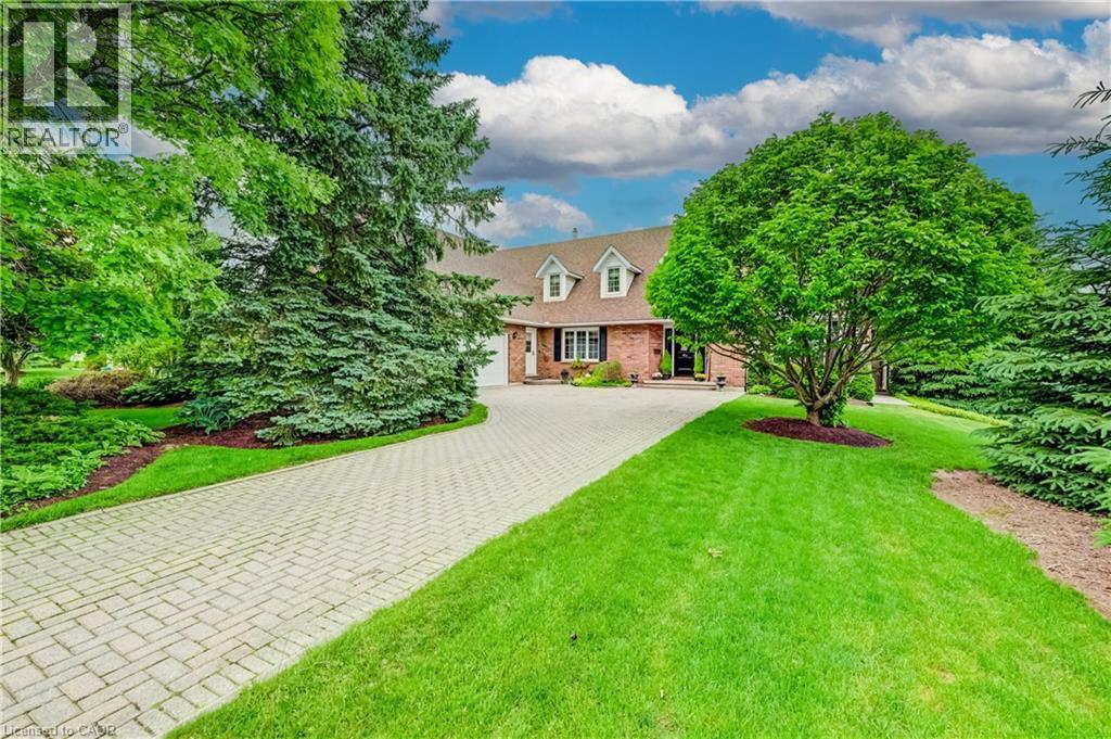11 LORRAINE Drive - 3