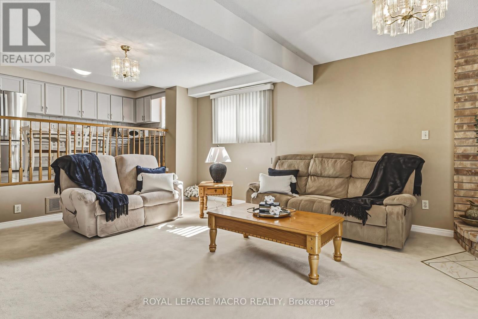 565 STONE CHURCH ROAD W - 23