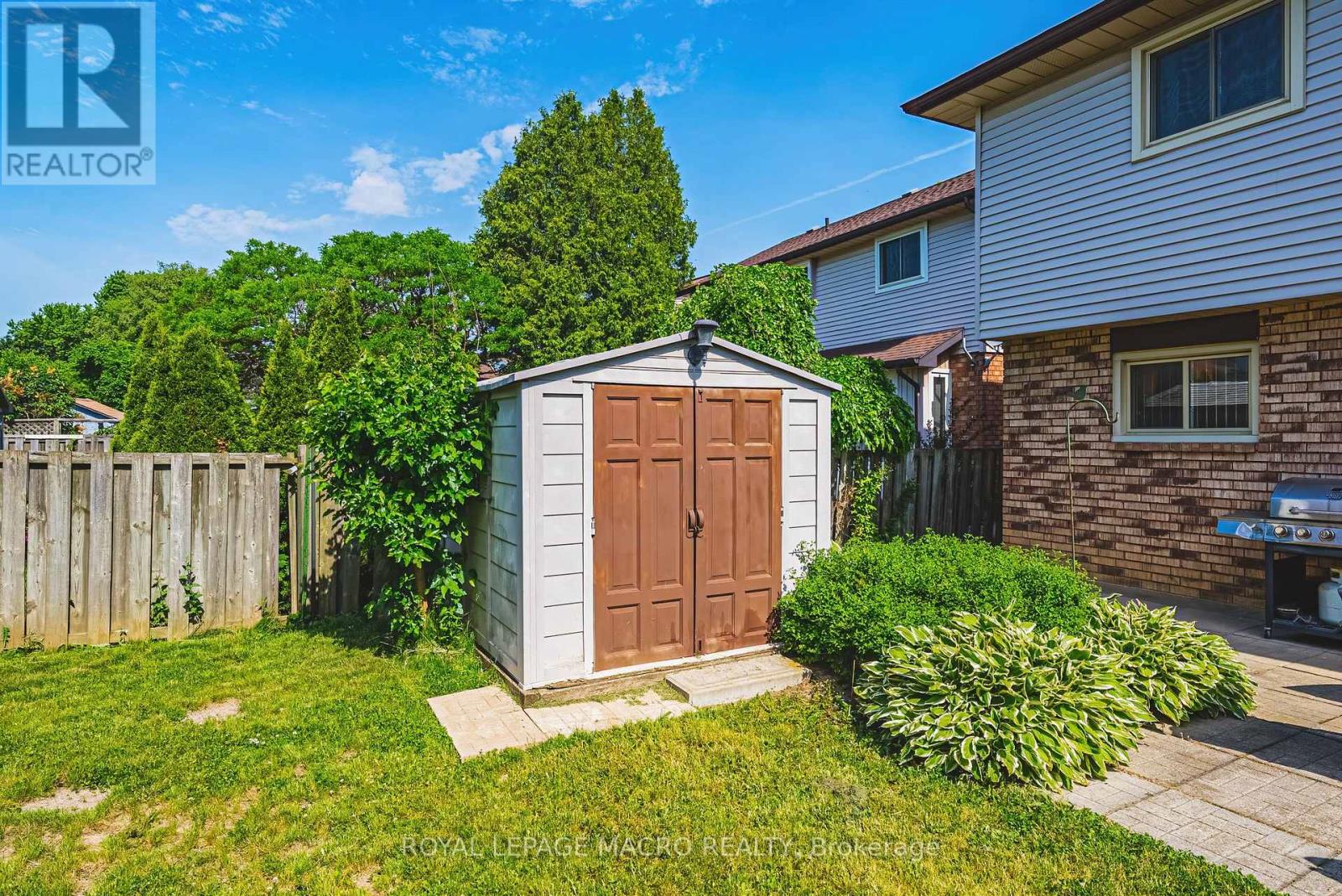 565 STONE CHURCH ROAD W - 36