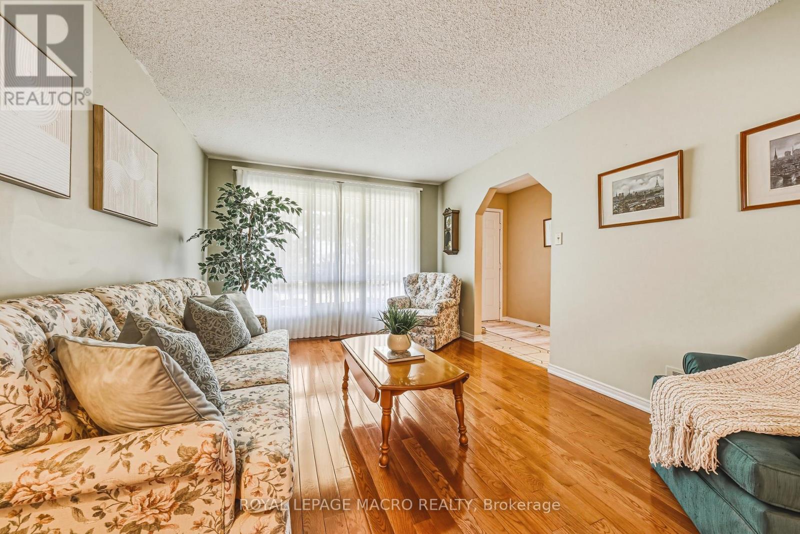 565 STONE CHURCH ROAD W - 7