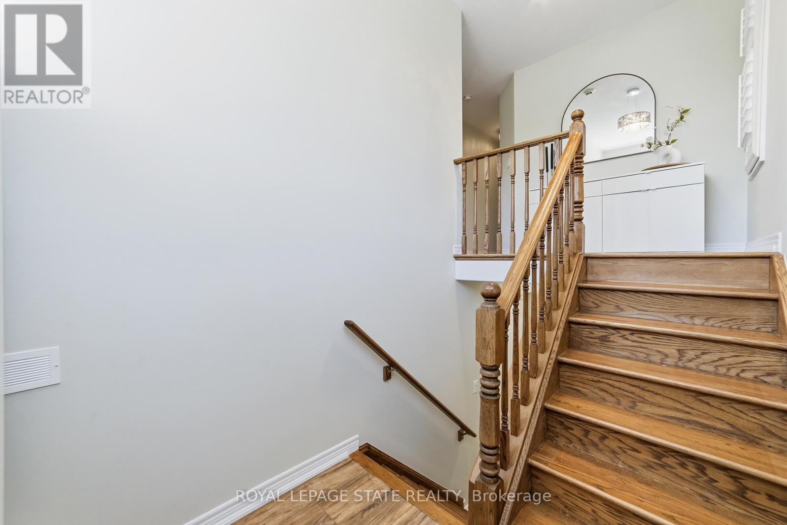 #13 242 UPPER MOUNT ALBION ROAD - 20