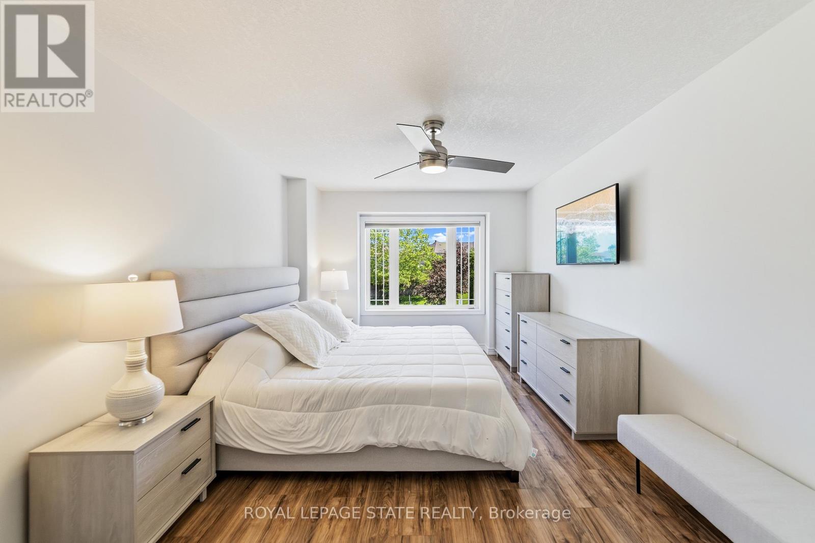 #13 242 UPPER MOUNT ALBION ROAD - 23
