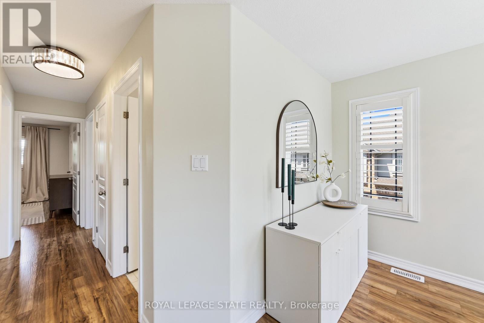 #13 242 UPPER MOUNT ALBION ROAD - 26