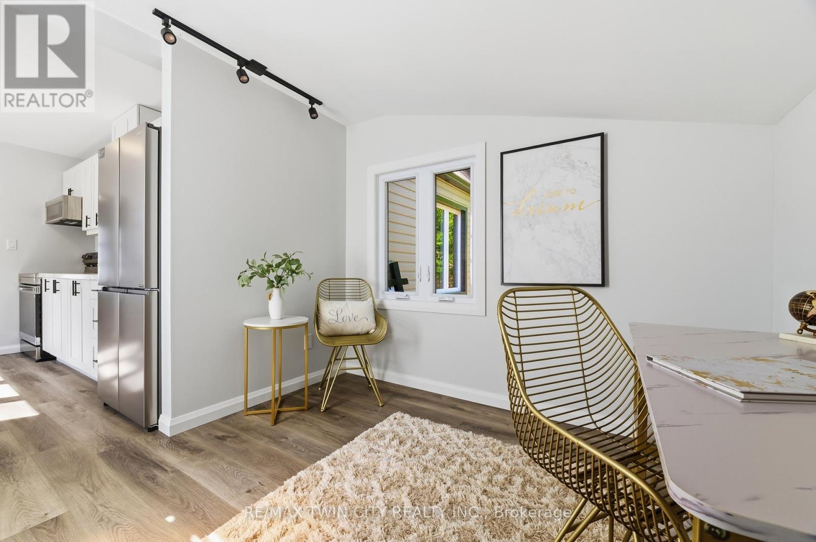 59 SALISBURY AVENUE - 13