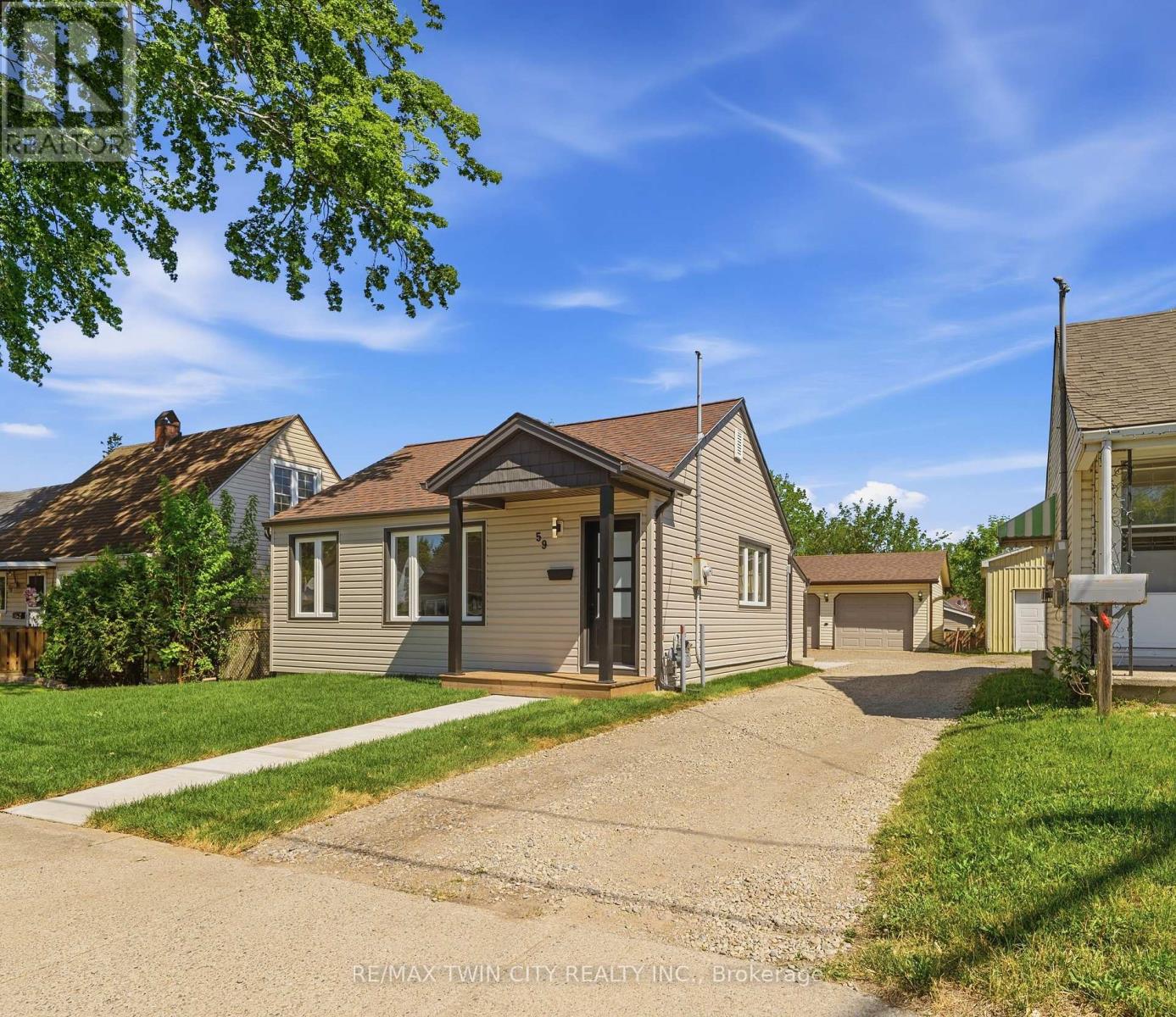 59 SALISBURY AVENUE - 19