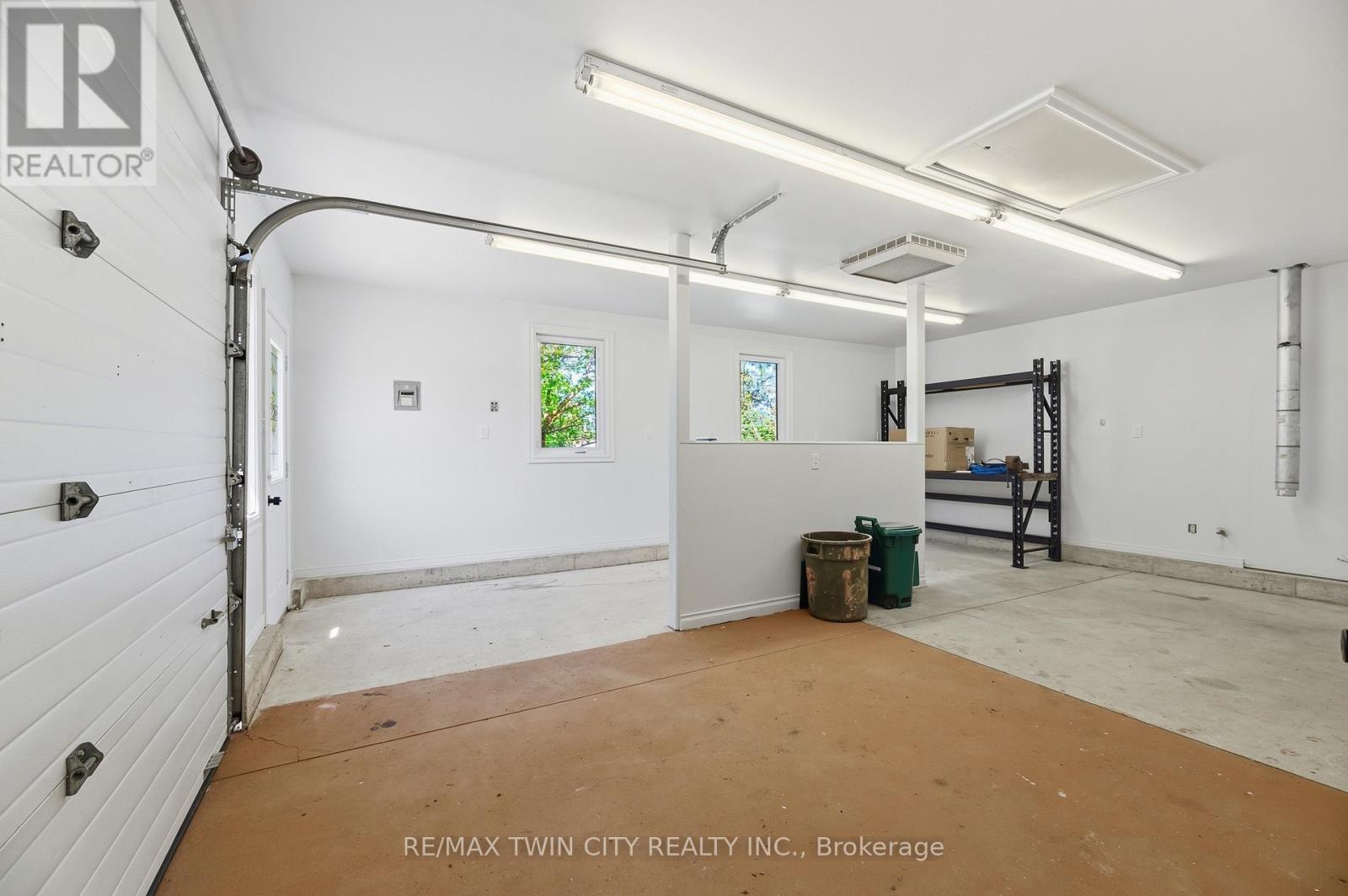 59 SALISBURY AVENUE - 24