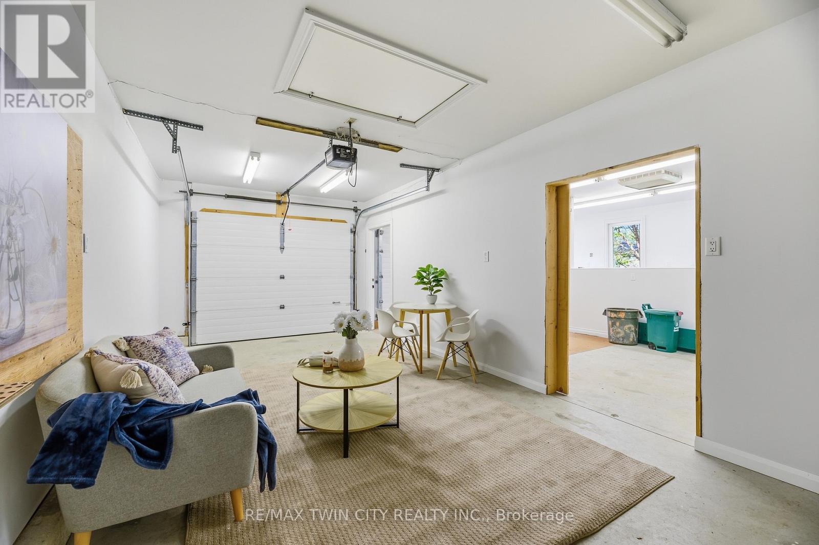 59 SALISBURY AVENUE - 26