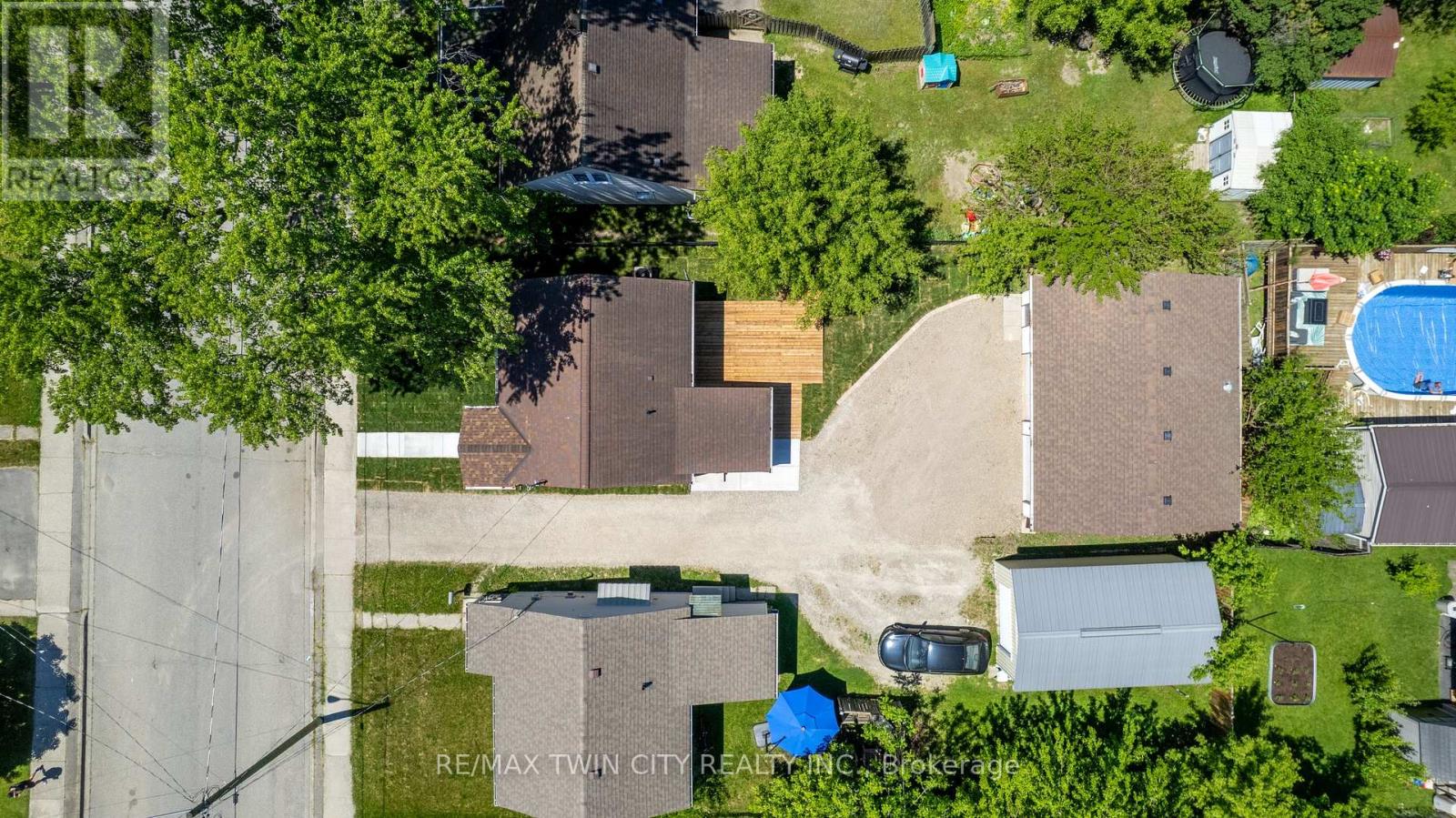59 SALISBURY AVENUE - 32