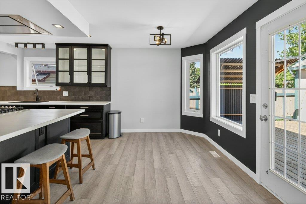 56 DARTMOUTH CR — photo 16
