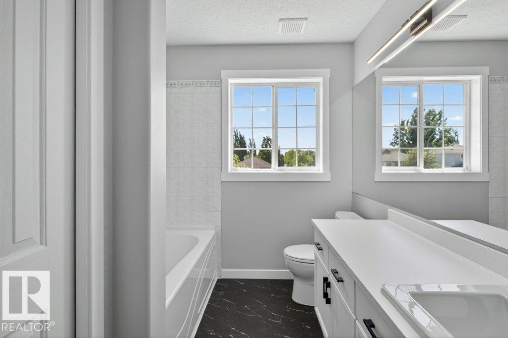 56 DARTMOUTH CR — photo 25