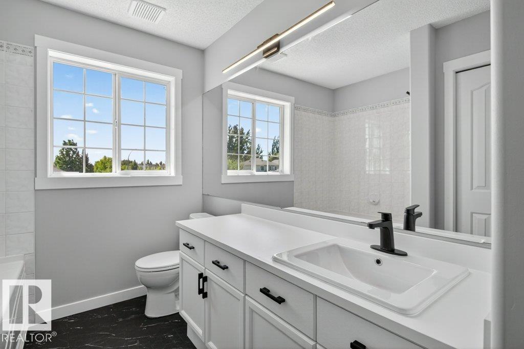 56 DARTMOUTH CR — photo 26