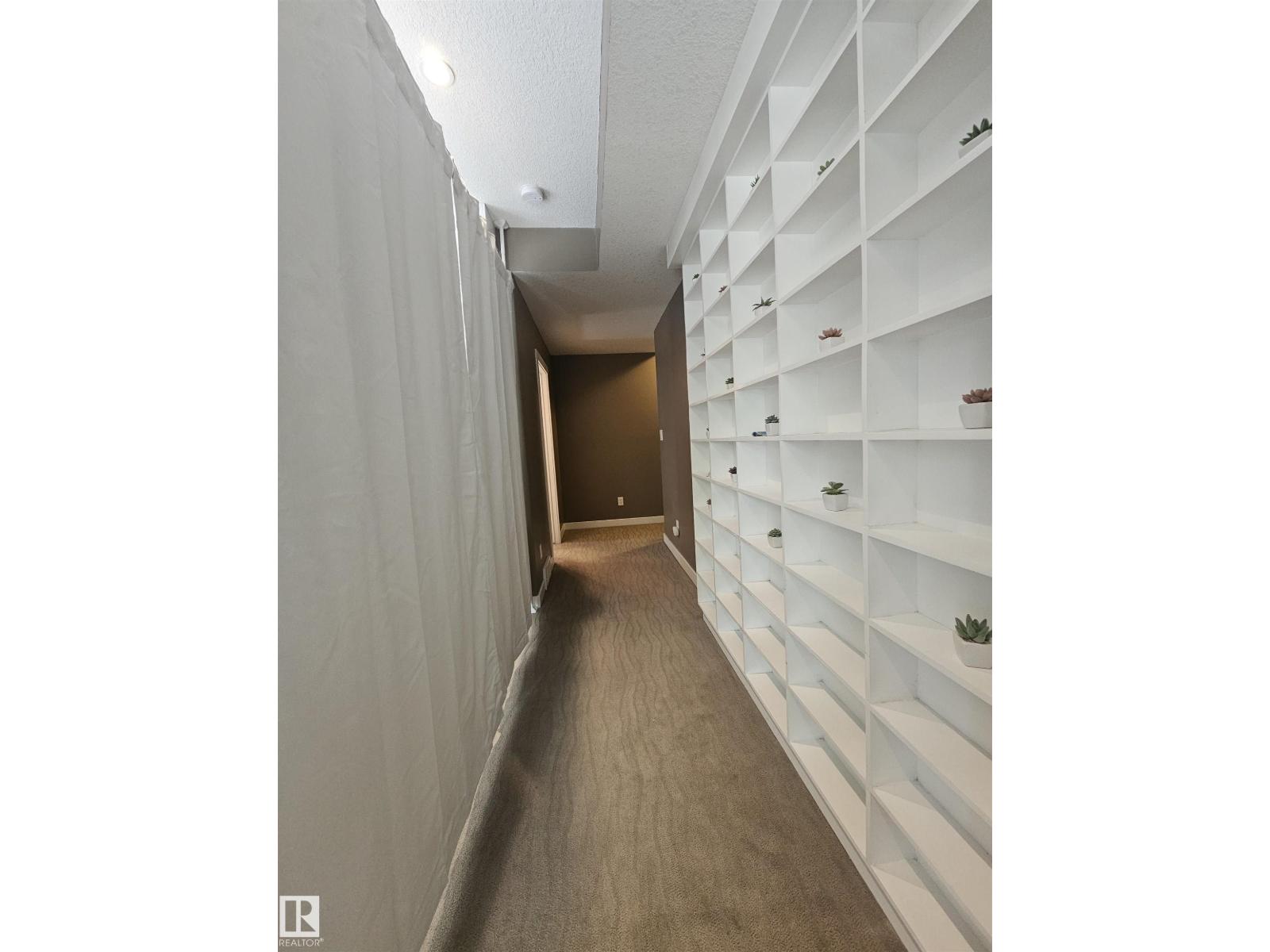 8306 108 ST NW - 44