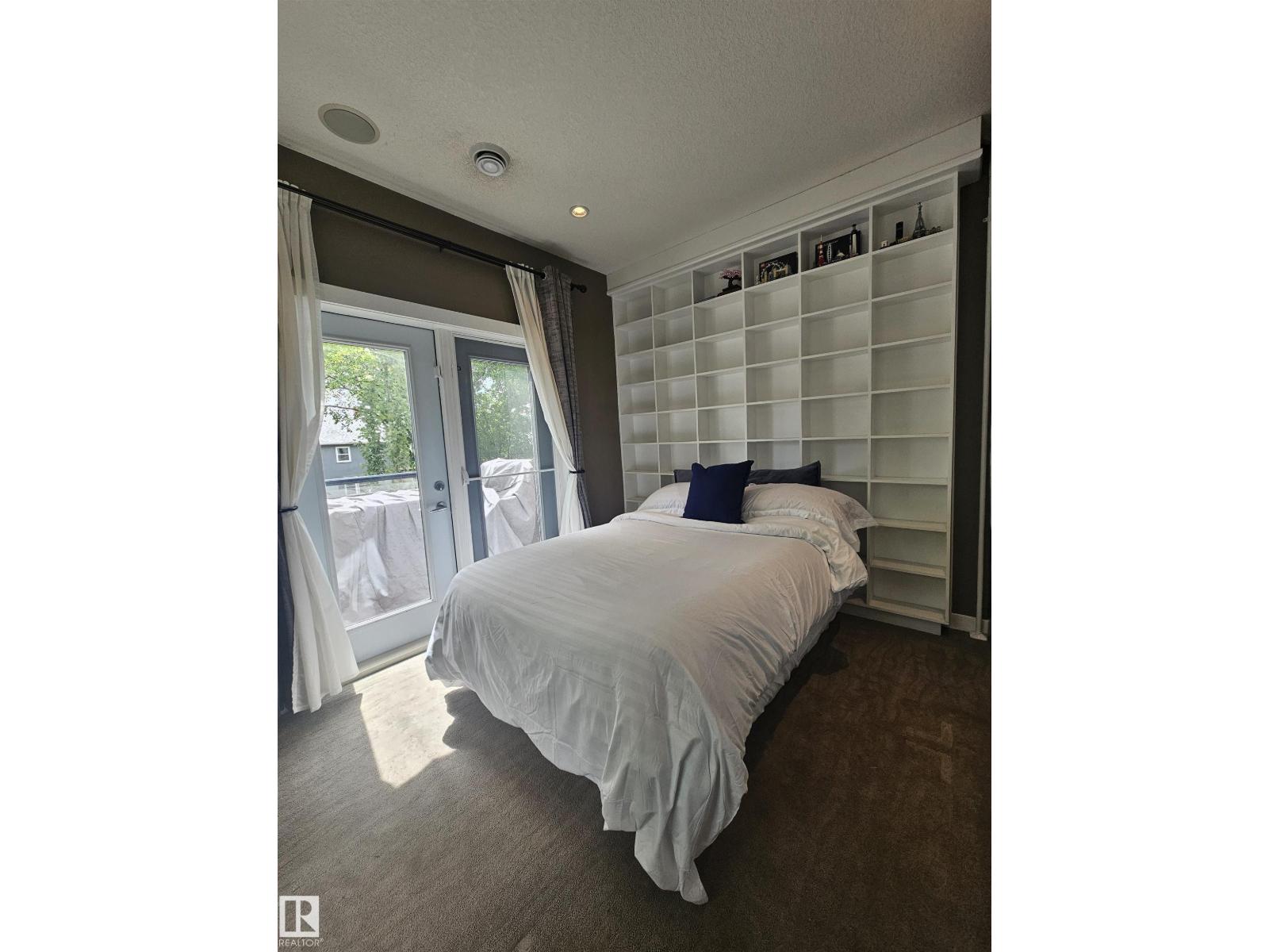 8306 108 ST NW - 45