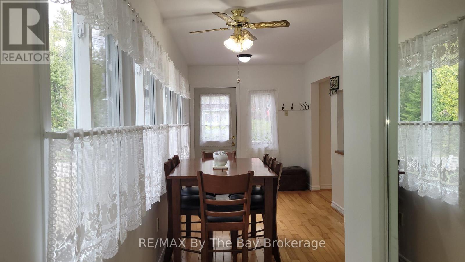 1120 KING EDWARD AVENUE - 16