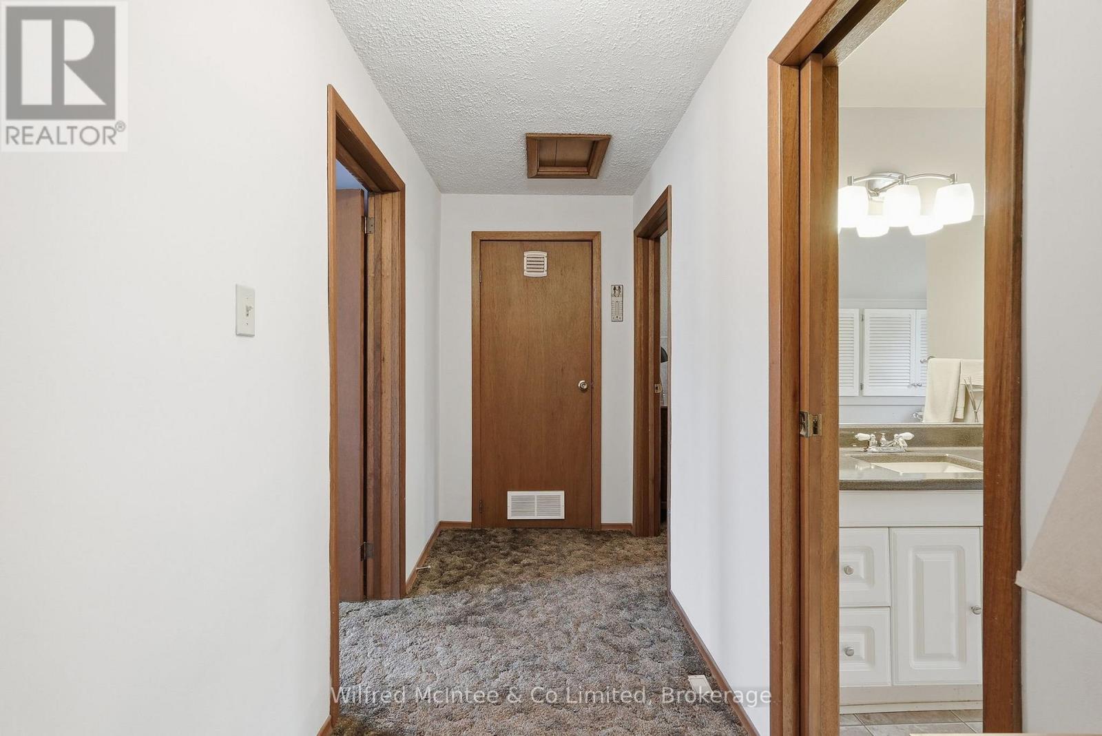 38 2ND STREET SE - 28