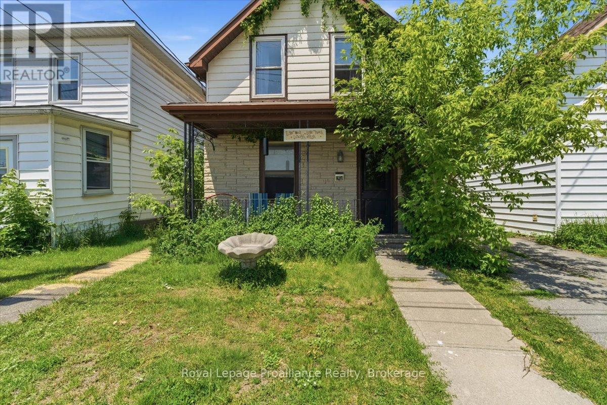 431 MAIN STREET - 1