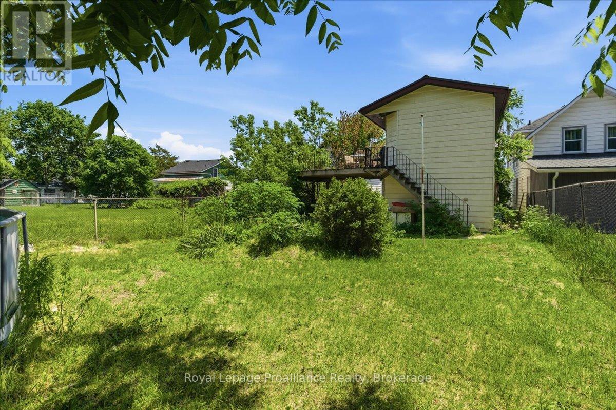 431 MAIN STREET - 26