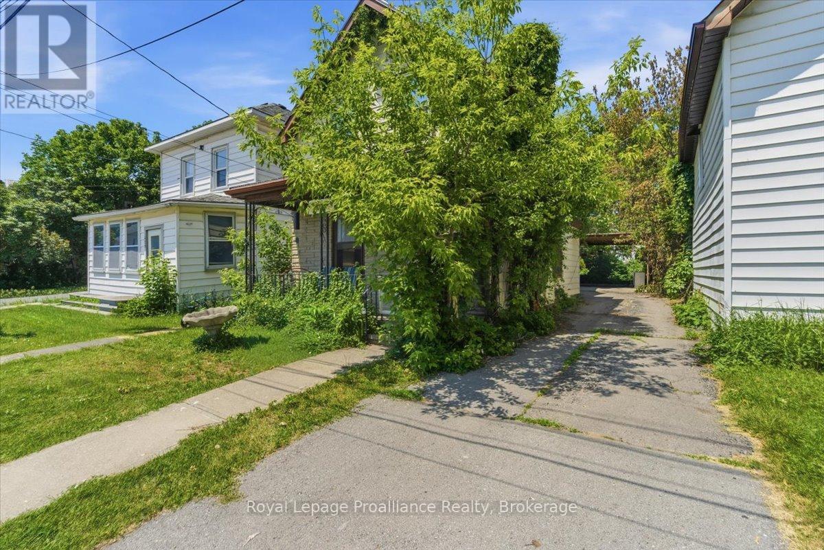 431 MAIN STREET - 3