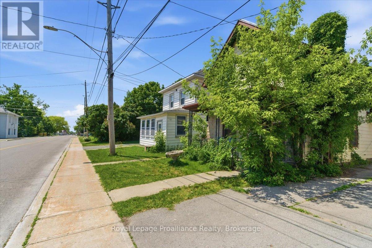 431 MAIN STREET - 4