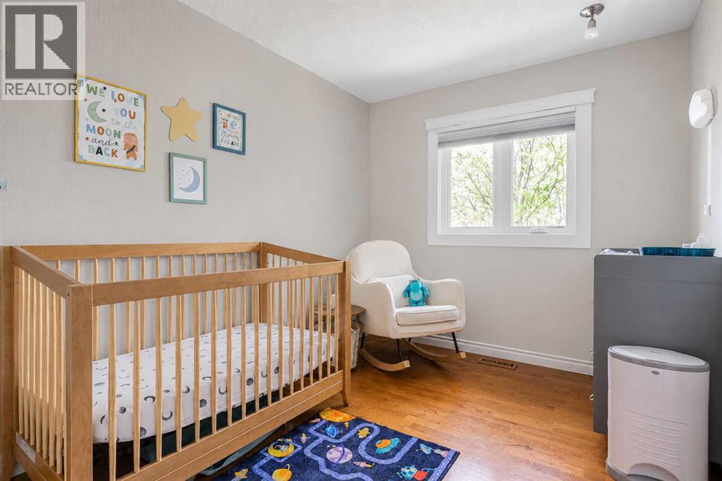 56 Chinook Crescent W — photo 19