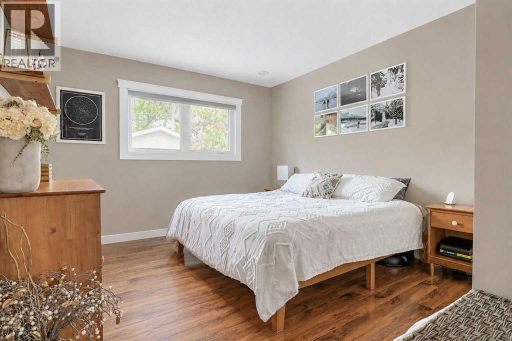 56 Chinook Crescent W — photo 24