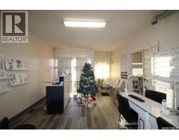254 Centre Street, Shaunavon, SK S0N2M0 Photo 11