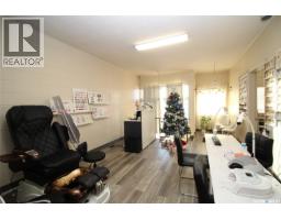 254 Centre Street, Shaunavon, SK S0N2M0 Photo 9