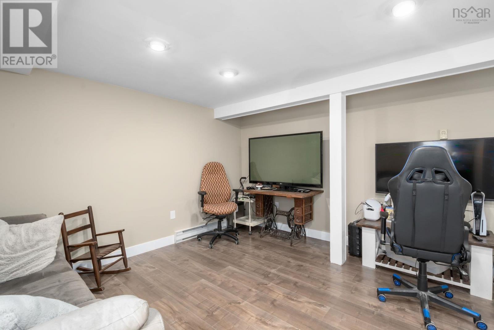 Property 26 of 41 of 1860 GERALD Drive