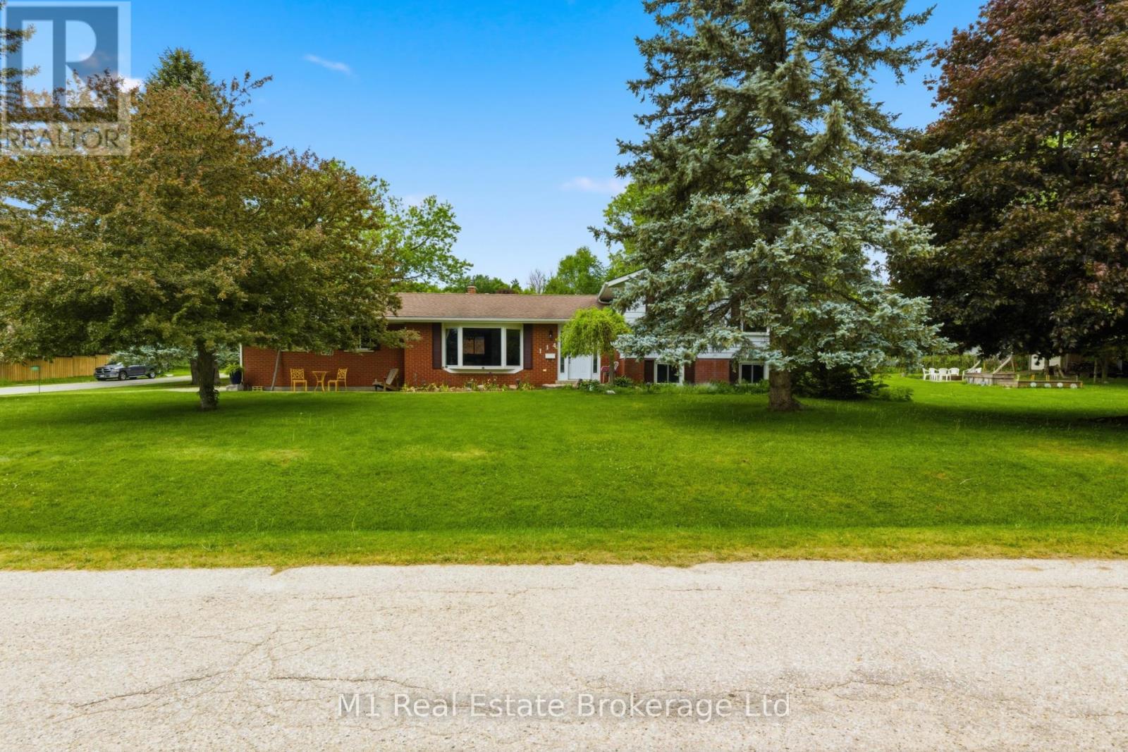 114 ANGELICA STREET - 3