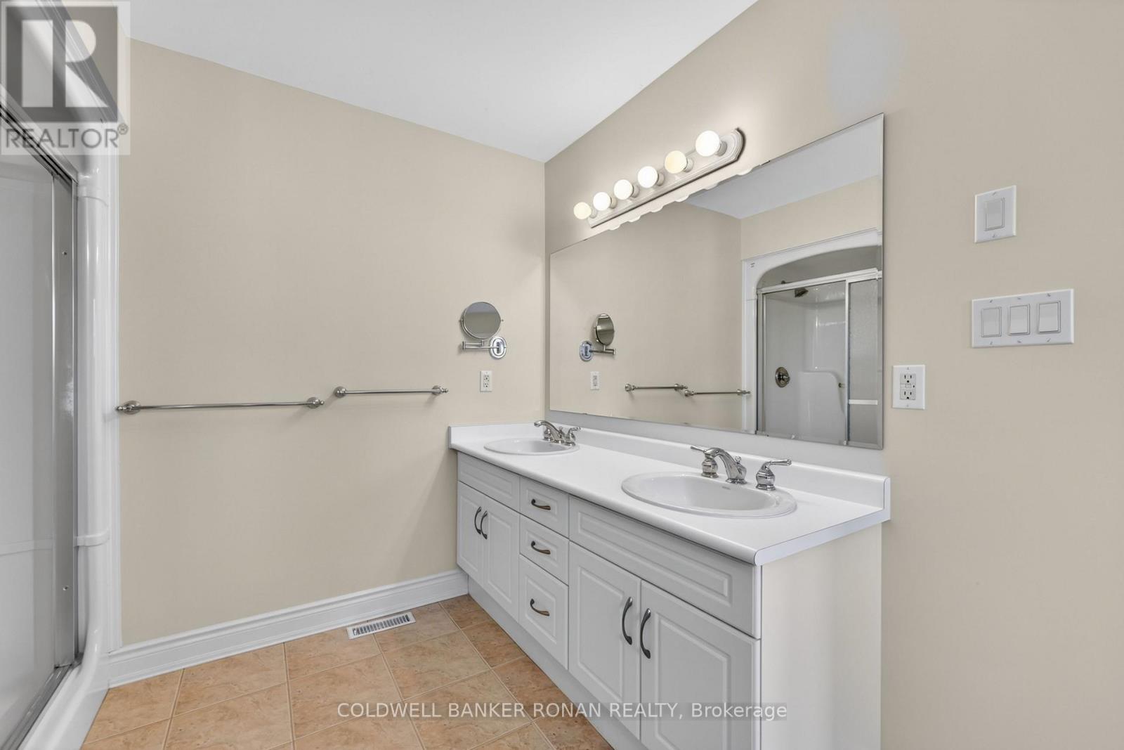 146 BELLA VISTA TRAIL - 19