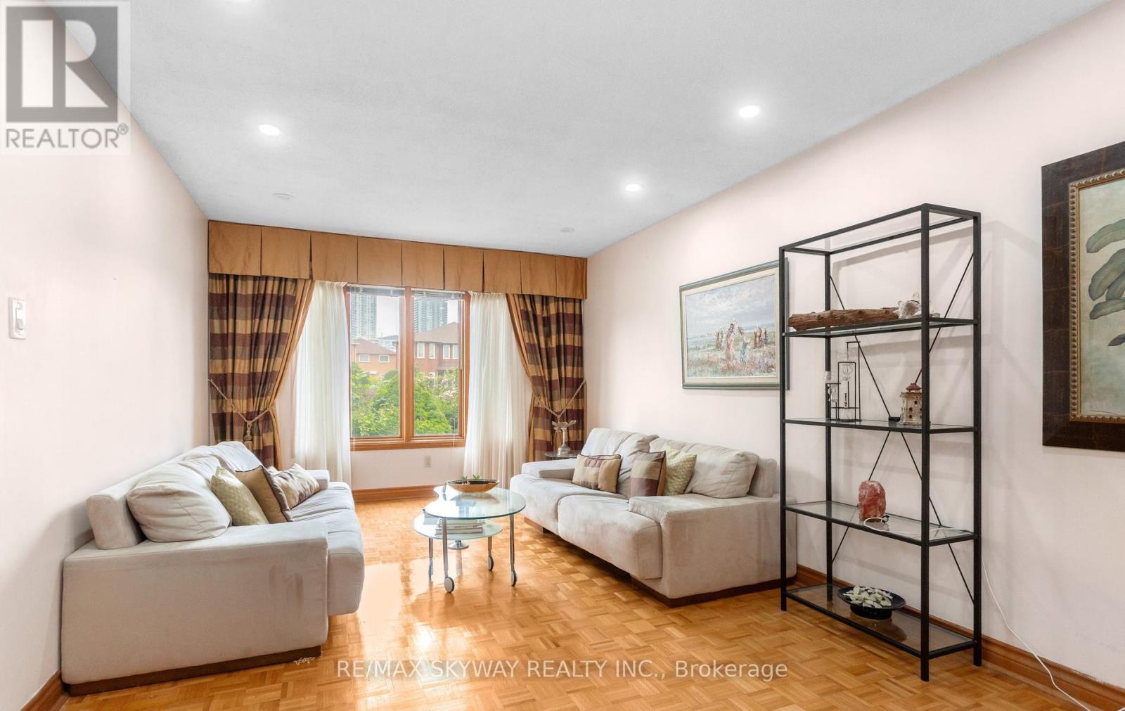 262 BOXMOOR PLACE - 38