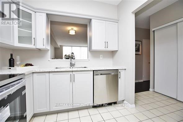 #1008 430 MCLEVIN AVENUE - 17