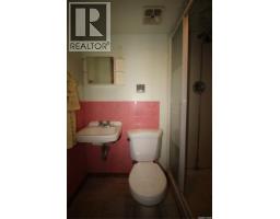 175 6th Avenue W, Shaunavon, SK S0N2M0 Photo 22