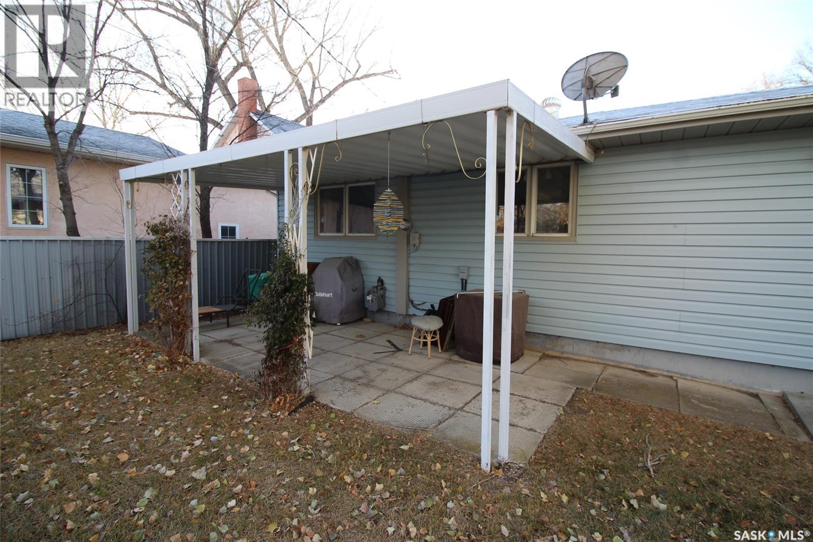 175 6th AVENUE W - 26