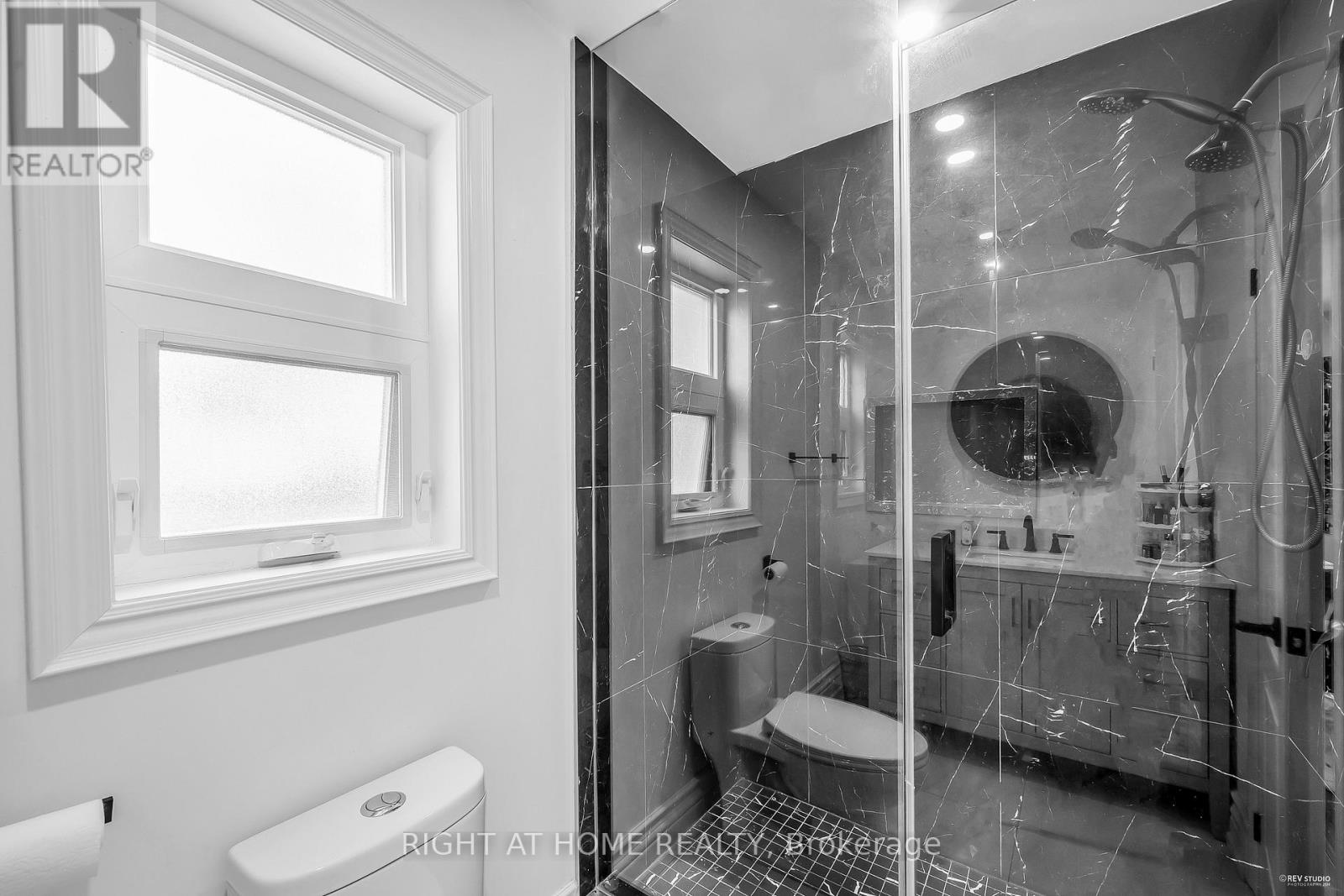 1092 STONEHAVEN AVENUE - 16